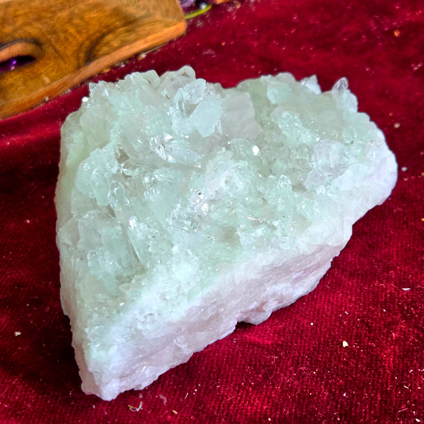 Drusa de Cuarzo Cristal 389g – Amplificador de Energía y Purificación