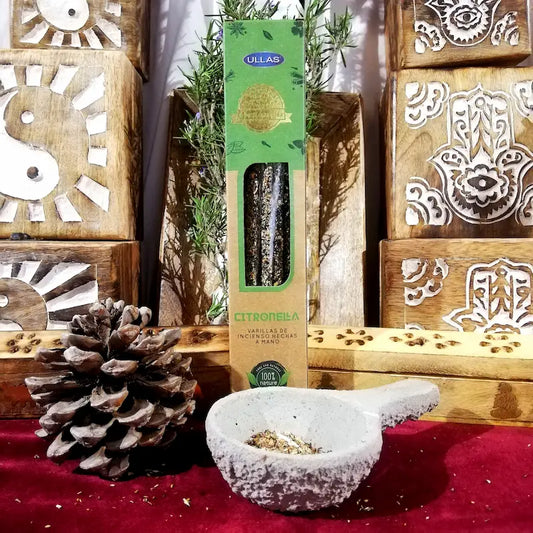 varillas de Incienso natural de citronela aroma fresco y cítrico ideal para proteger tu espacio, repeler insectos de forma natural y aportar relajación y claridad mental. hecho a mano, arcania artesanía