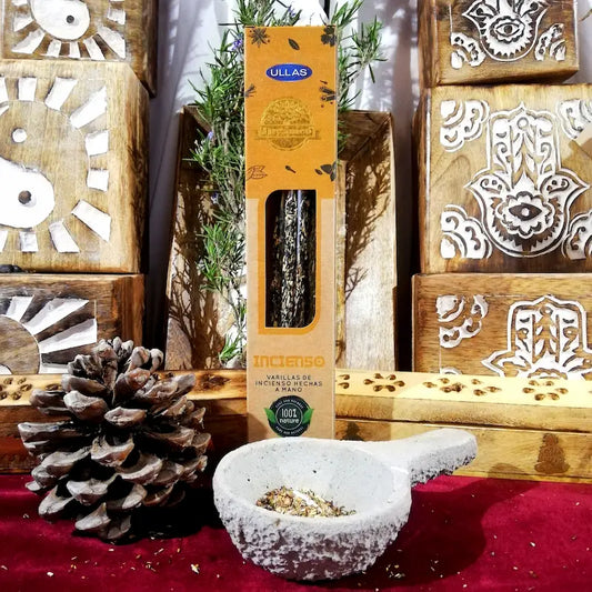 varillas de Incienso Natural aroma natural y suave que purifica y limpia energías, creando un ambiente equilibrado y armonioso. Ideal para rituales, meditación y bienestar. hecho a mano arcania artesania